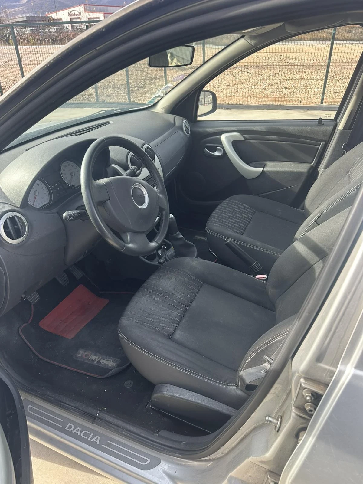 Dacia Sandero  - изображение 4
