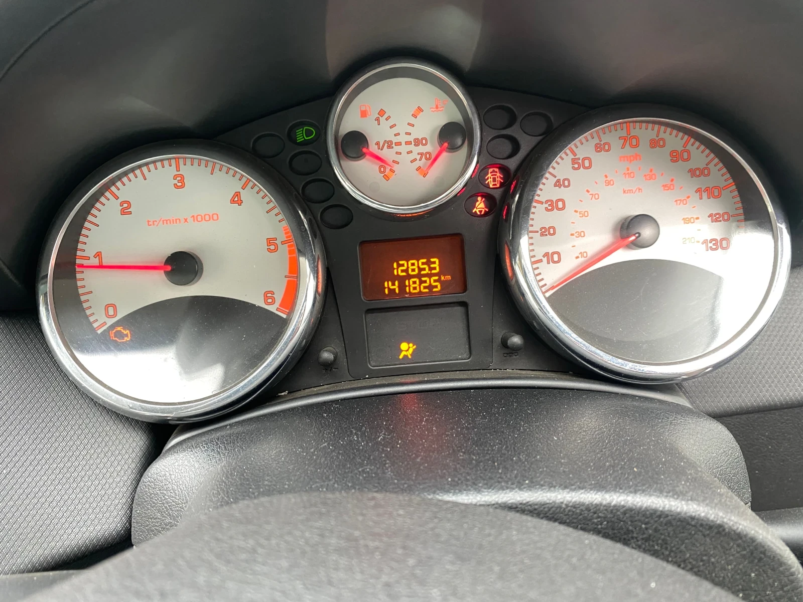 Peugeot 207 1.6хди 116кс 6ск CC - изображение 10