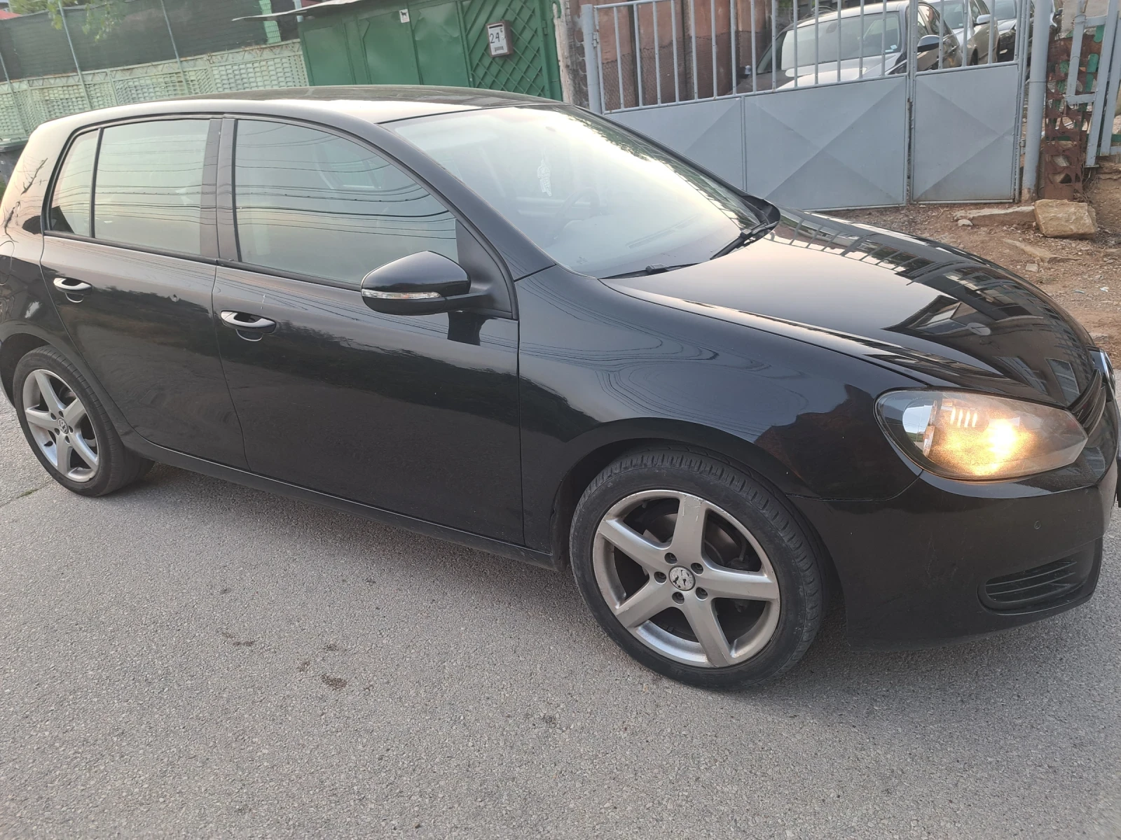 VW Golf 1.6 tdi 105k.с - изображение 7