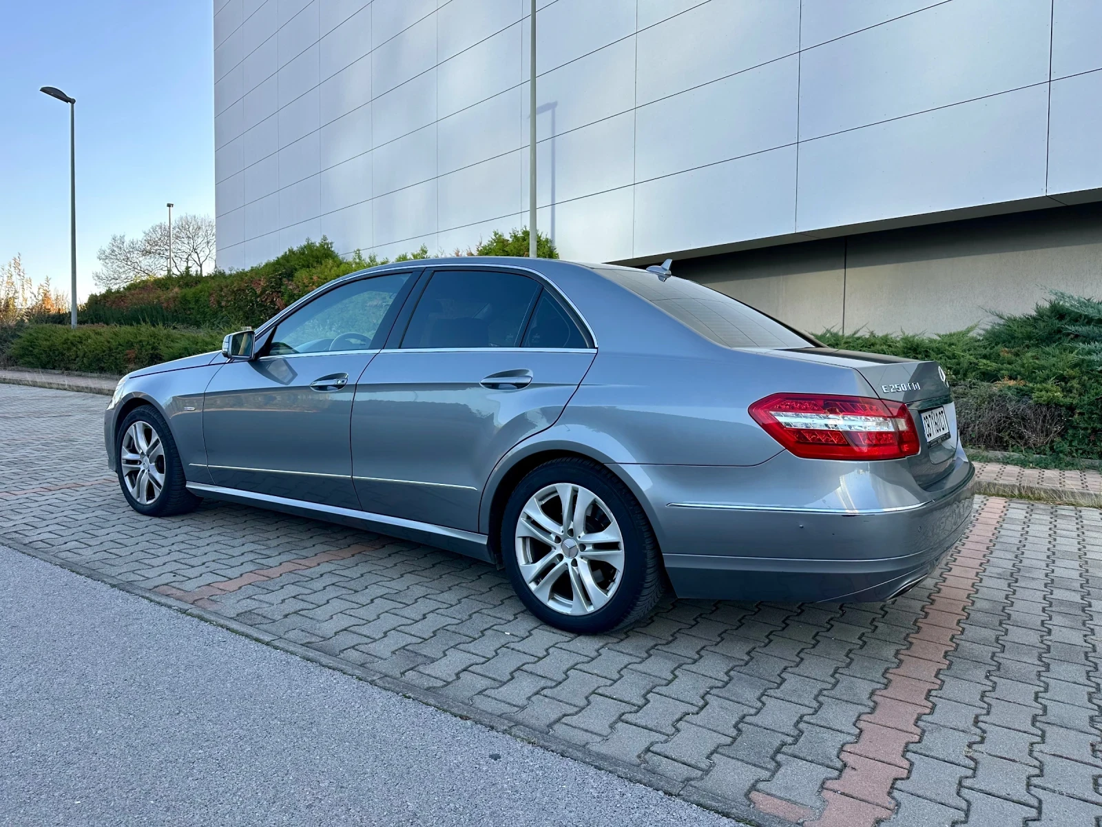 Mercedes-Benz E 250 4matic 7G-TRONIC CarPlay/Android auto  - изображение 3