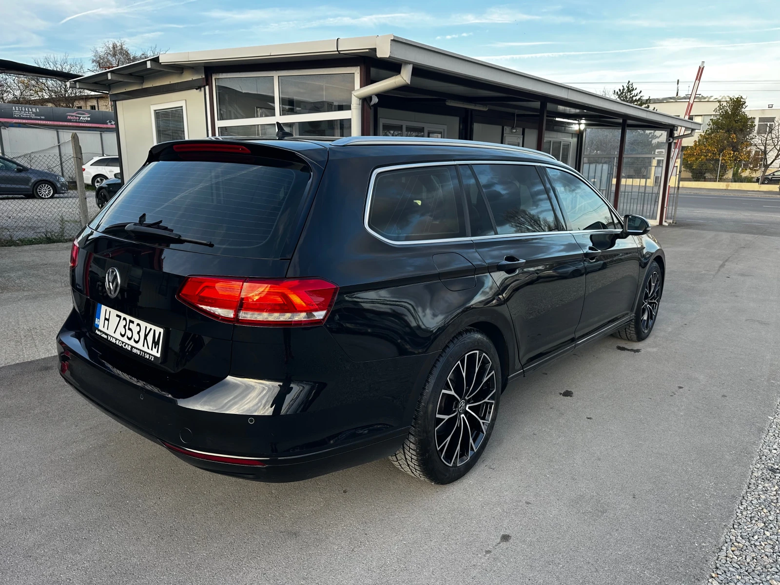 VW Passat 2.0TDI 150. DSG* Massage* BlindSpot | Mobile.bg   2