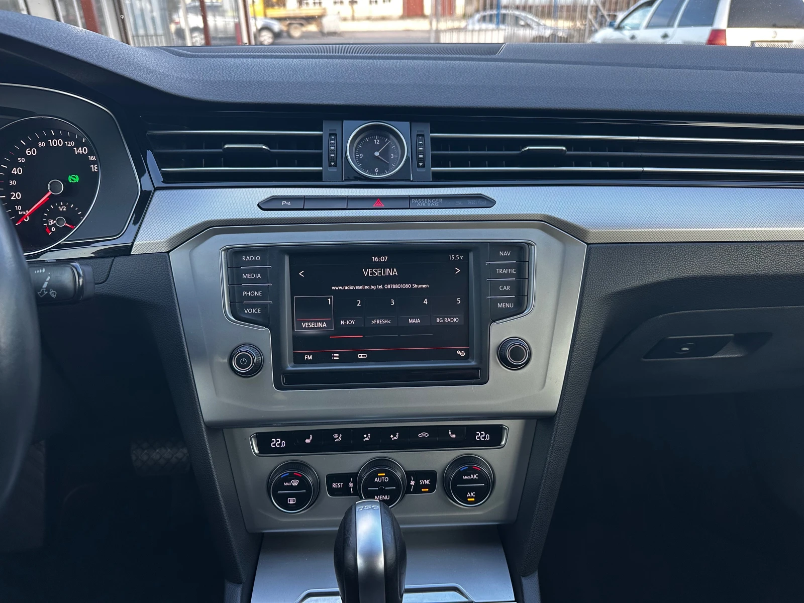 VW Passat 2.0TDI 150. DSG* Massage* BlindSpot | Mobile.bg   14