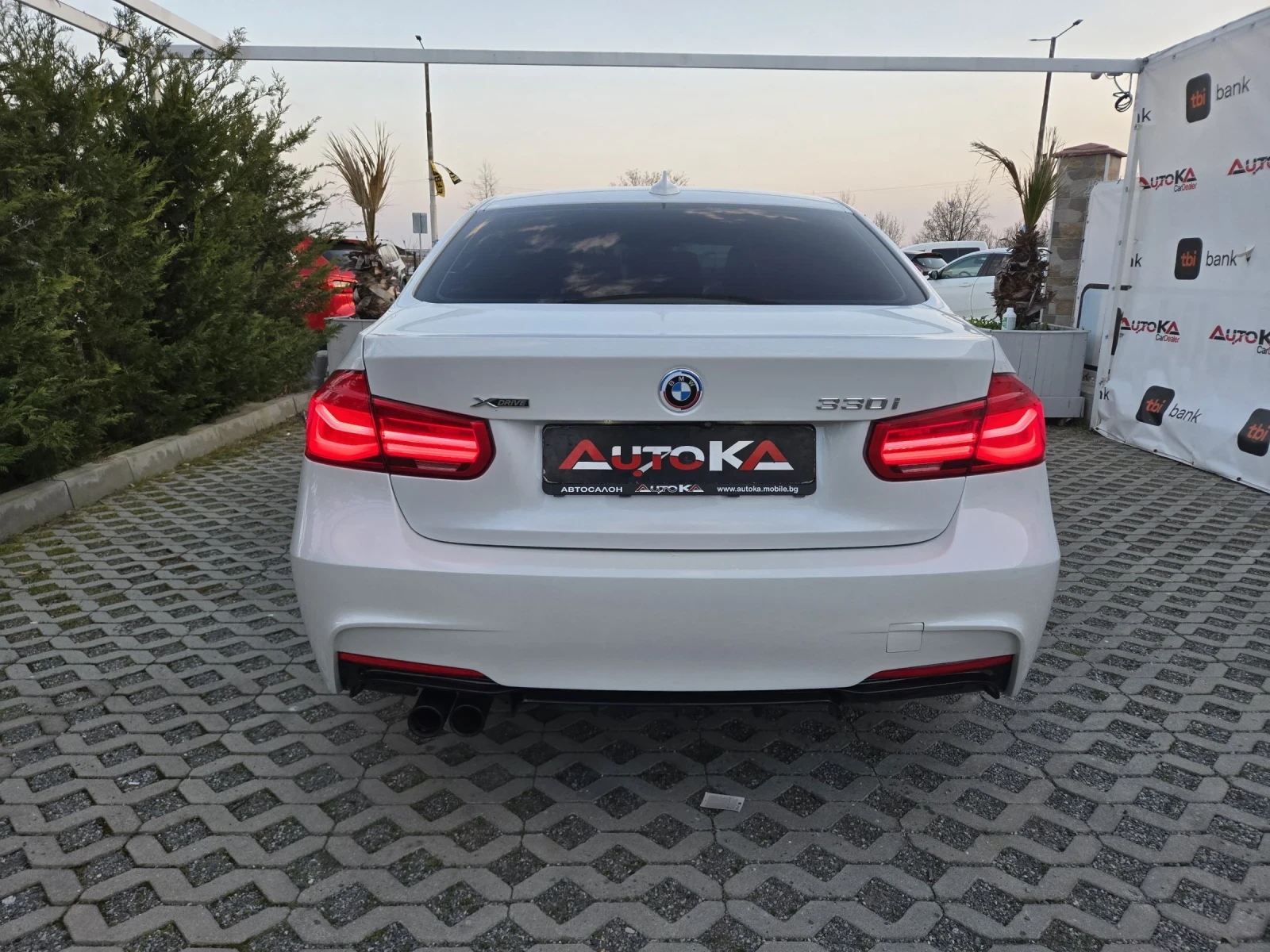 BMW 330 252кс= M Sport Package= АВТОМАТ= X-Drive= КАМЕРА, снимка 4 - Автомобили и джипове - 53865734