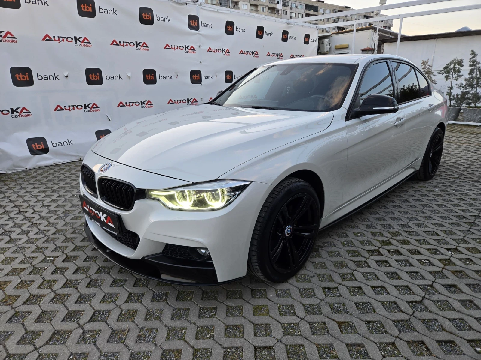 BMW 330 252кс= M Sport Package= АВТОМАТ= X-Drive= КАМЕРА, снимка 6 - Автомобили и джипове - 53865734