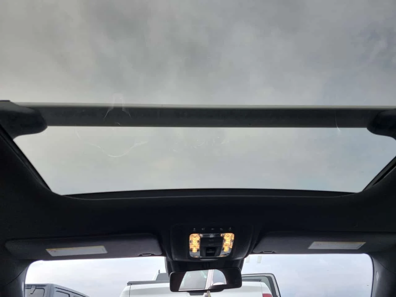 Mercedes-Benz A 250 * CARFAX * 2 КЛЮЧА * ПАНОРАМА * , снимка 14 - Автомобили и джипове - 54046869