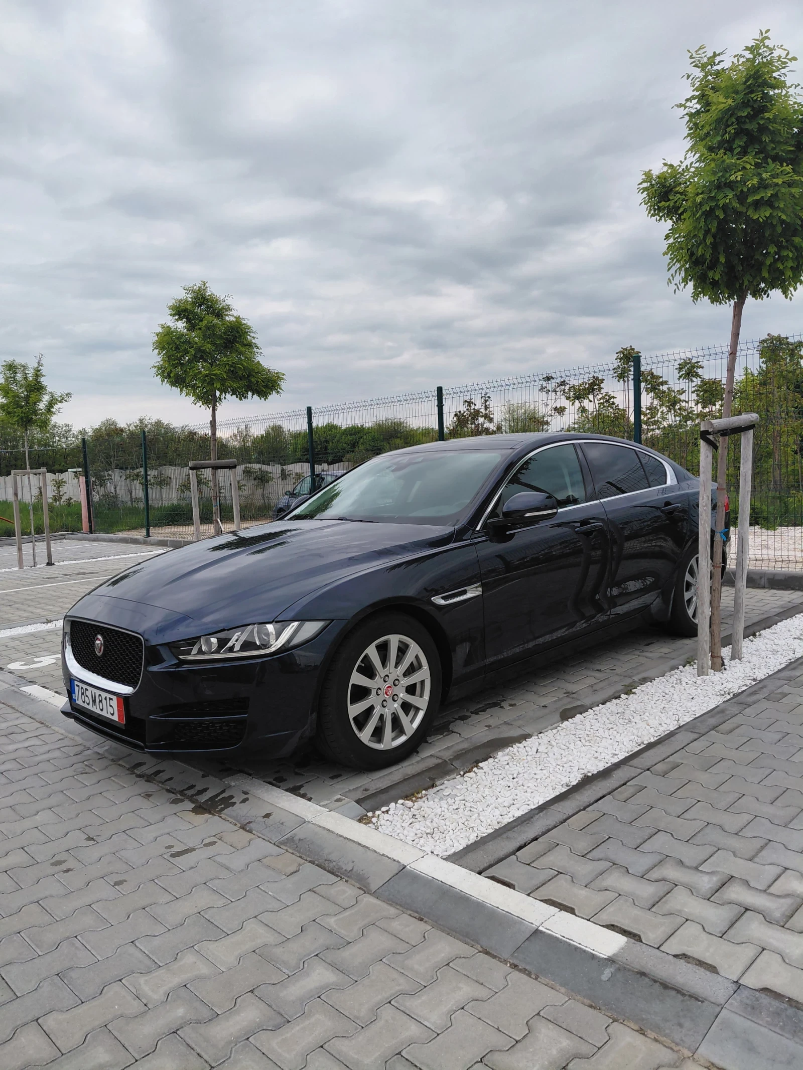 Jaguar XE 2.0