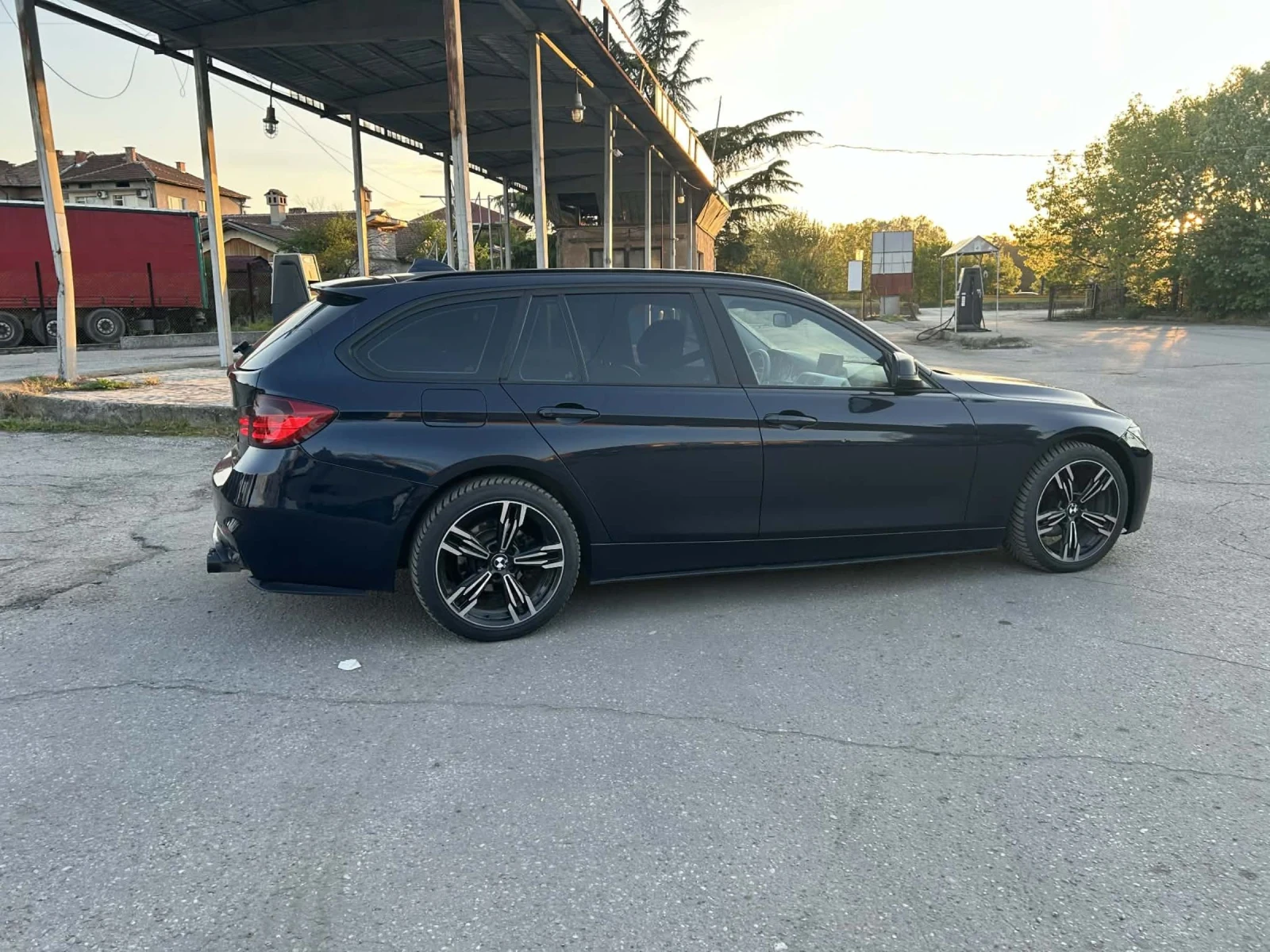 BMW 320 Xdrive M paket, снимка 7 - Автомобили и джипове - 54316249