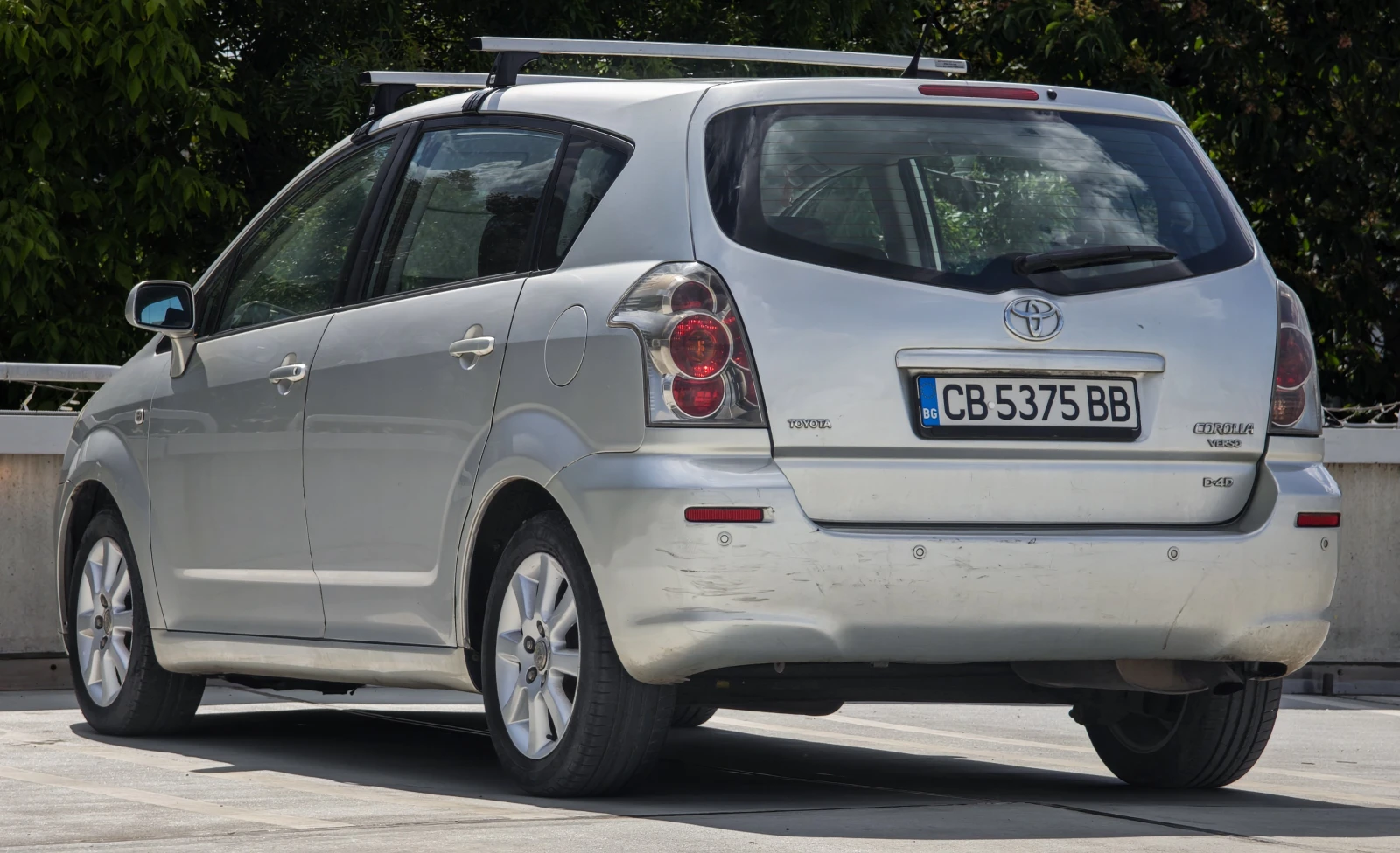 Toyota Corolla verso 2.2 D-4D, снимка 5 - Автомобили и джипове - 54685811
