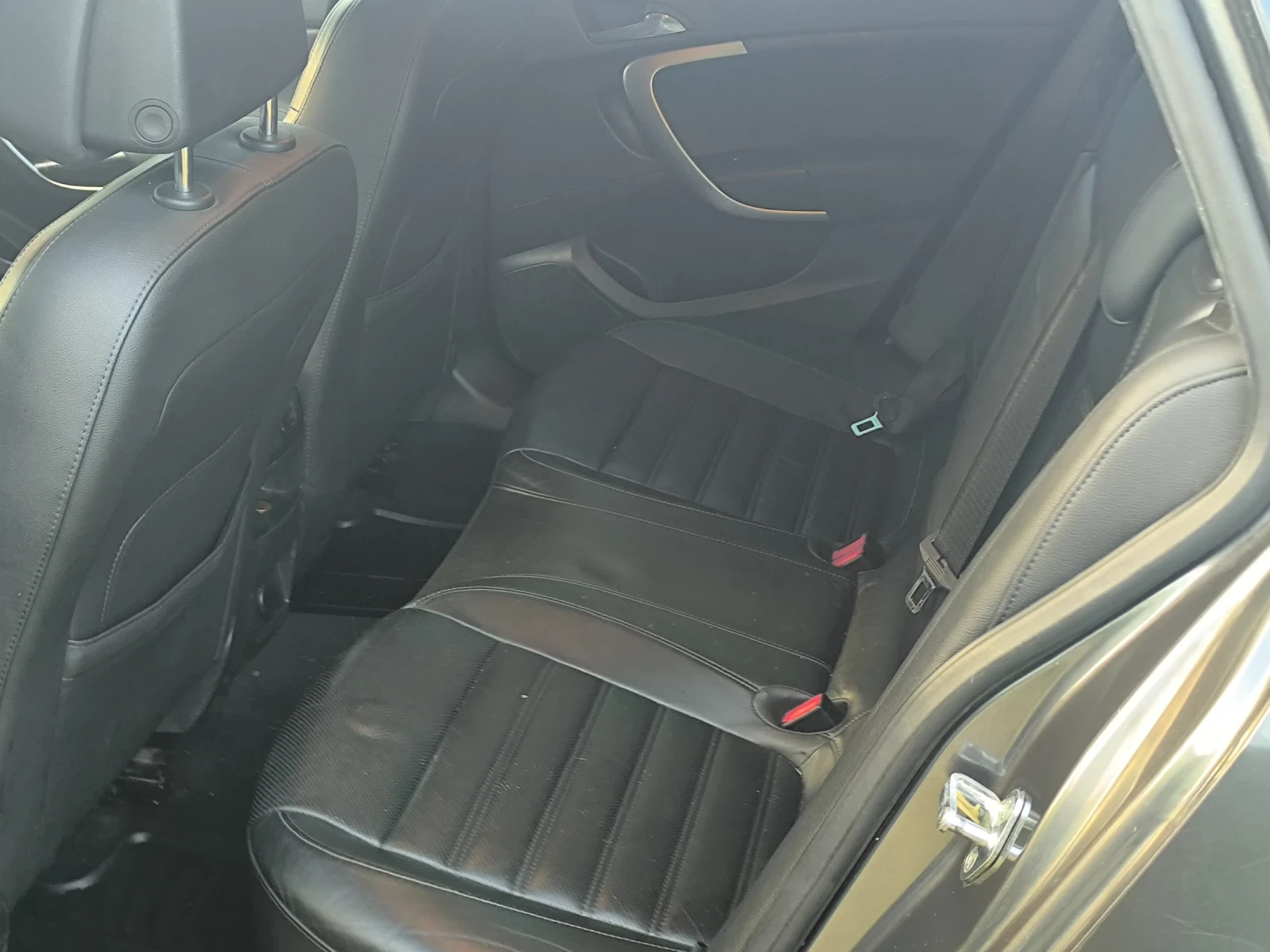 Opel Insignia 2.0� 220 �.�. 4�4 | Mobile.bg � ����������� 6