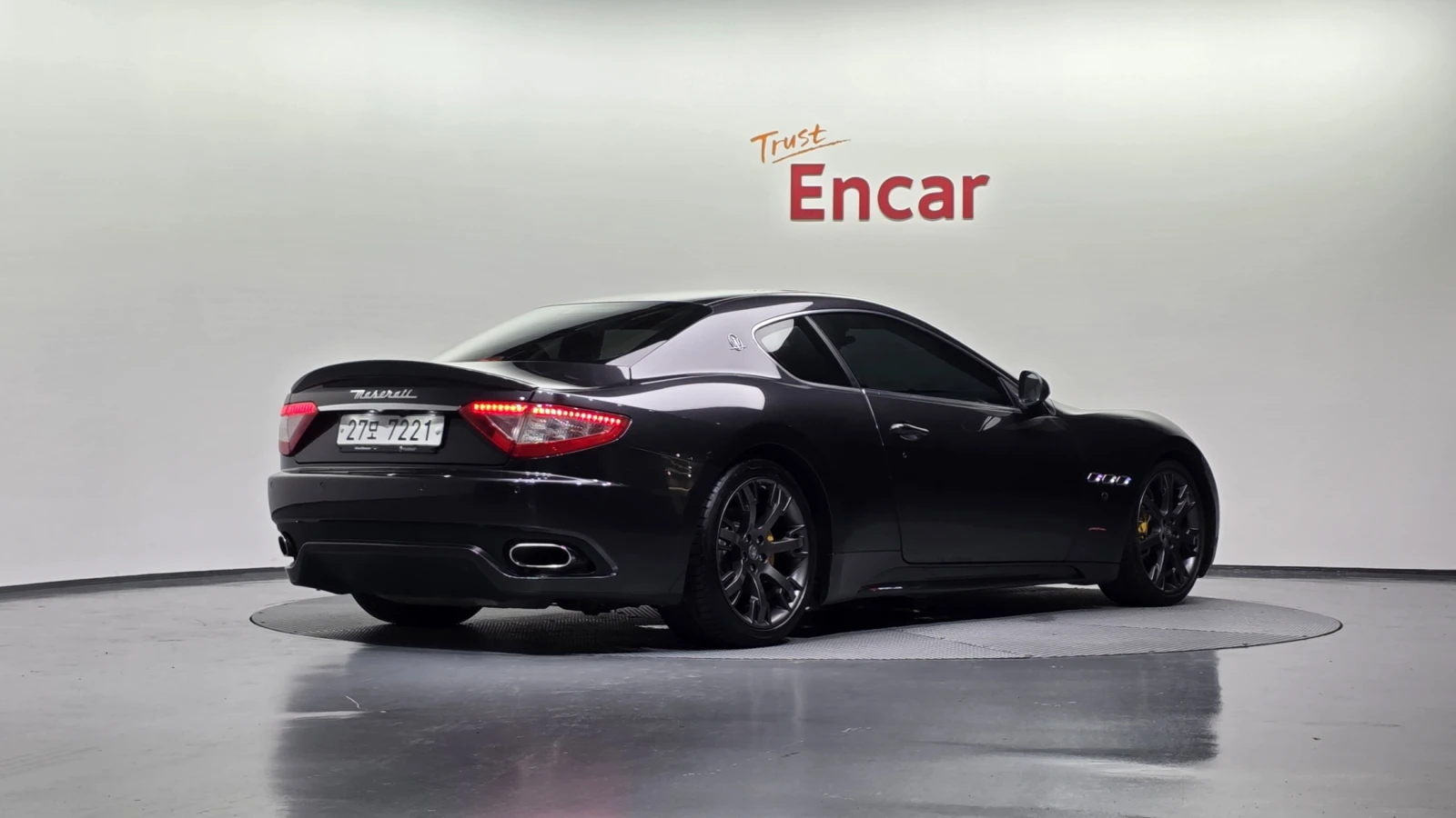 Maserati GranTurismo S 4.7* ЧИСТА ИСТОРИЯ БЕЗ ИНЦИДЕНТИ* КРАЙНА ЦЕНА, снимка 4 - Автомобили и джипове - 55043305