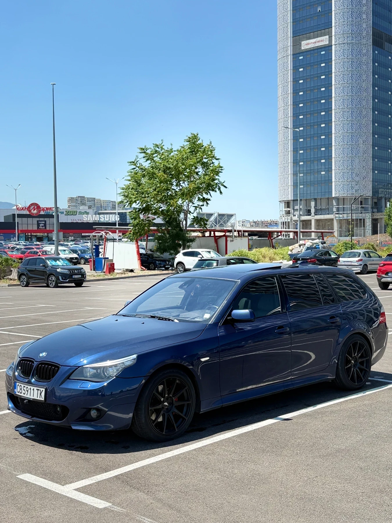 BMW 530 M pack/shadow line/400kc, снимка 3 - Автомобили и джипове - 55047731