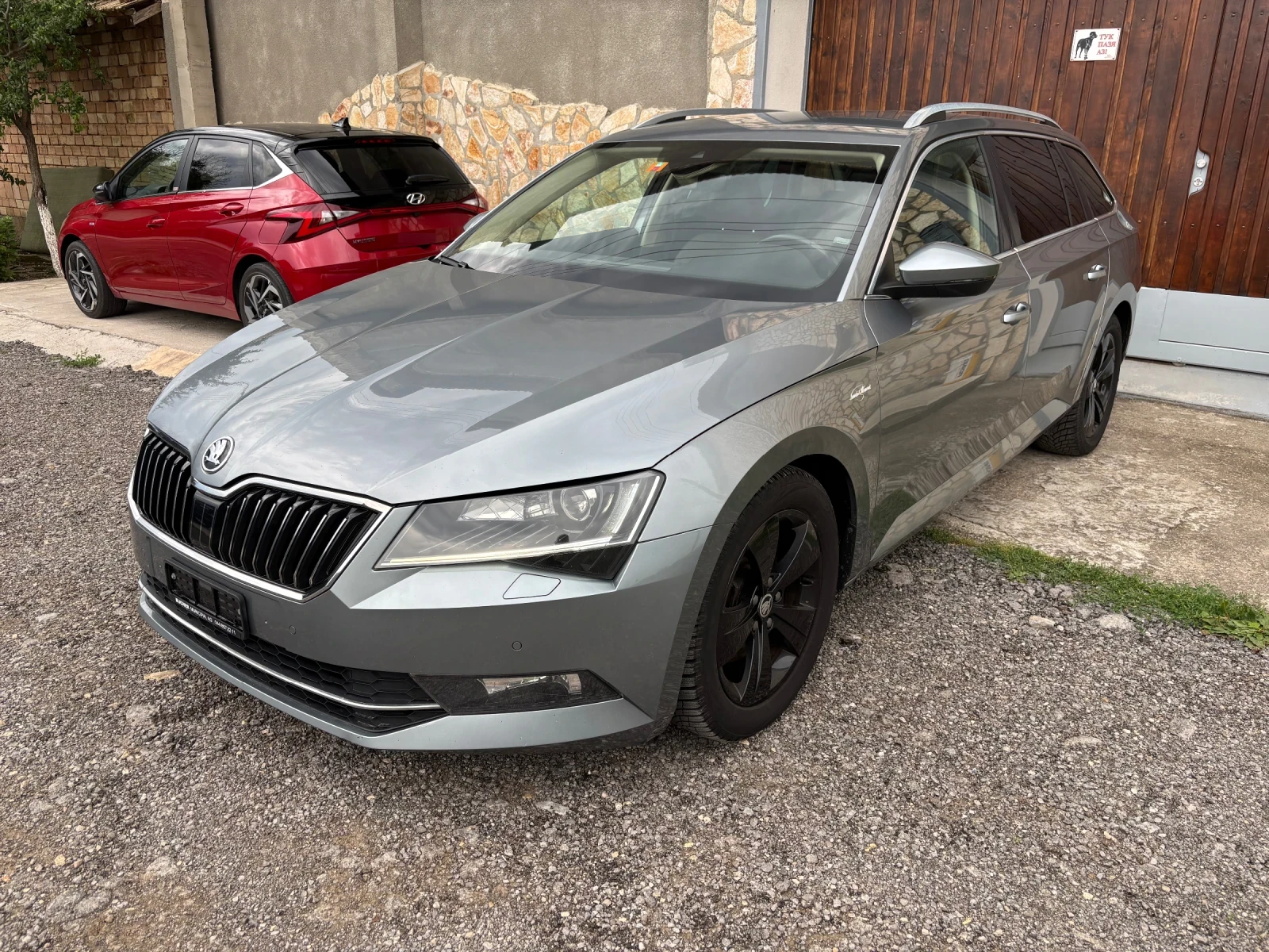 Skoda Superb 2.0TDI DSG 4x4 LAURIN&KLEMENT , снимка 2 - Автомобили и джипове - 55135513