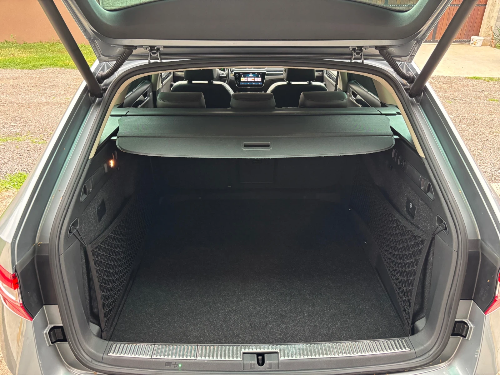 Skoda Superb 2.0TDI DSG 4x4 LAURIN&KLEMENT , снимка 13 - Автомобили и джипове - 55135513