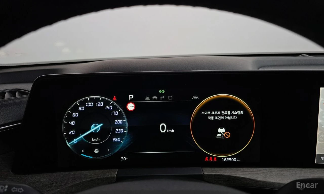 Kia K8 3.5* ГАЗ* ДИСТРОНИК* ОБДУХ* КАМЕРА* КРАЙНА ЦЕНА, снимка 12 - Автомобили и джипове - 55533864