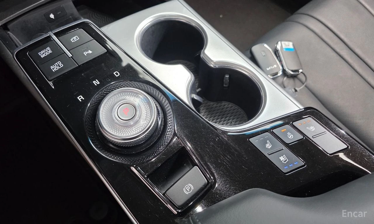 Kia K8 3.5* ГАЗ* ДИСТРОНИК* ОБДУХ* КАМЕРА* КРАЙНА ЦЕНА, снимка 15 - Автомобили и джипове - 55533864
