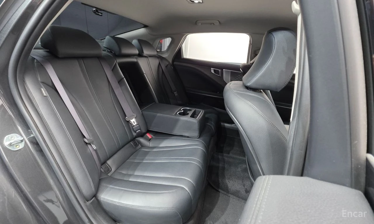 Kia K8 3.5* ГАЗ* ДИСТРОНИК* ОБДУХ* КАМЕРА* КРАЙНА ЦЕНА, снимка 17 - Автомобили и джипове - 55533864