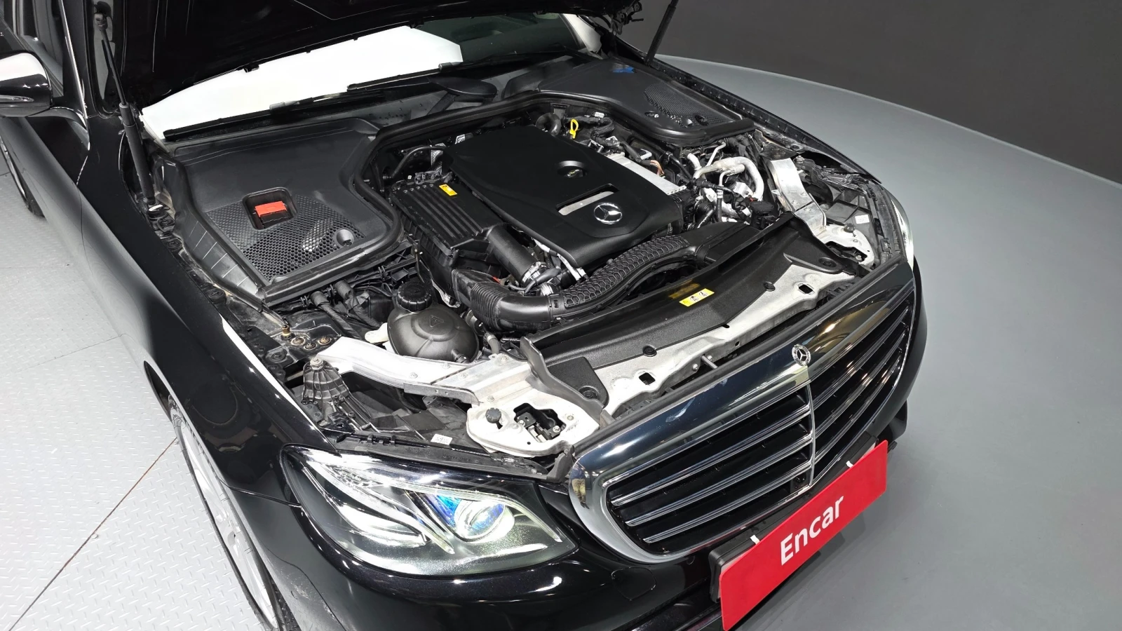 Mercedes-Benz E 300 4Matic * BURM * 360 * HUD* ОБДУХ * DIGI * М. ТОЧКА, снимка 5 - Автомобили и джипове - 55938421