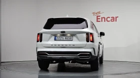 Kia Sorento 2.2* KEYLESS* ПОДГРЕВ ВОЛАН* BLIND SPOT* КРАЙНА ЦЕ, снимка 4