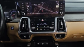 Kia Sorento 2.2* KEYLESS* ПОДГРЕВ ВОЛАН* BLIND SPOT* КРАЙНА ЦЕ, снимка 10