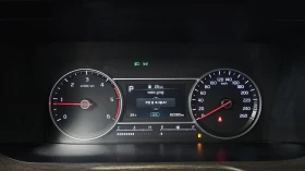 Kia Sorento 2.2* KEYLESS* ПОДГРЕВ ВОЛАН* BLIND SPOT* КРАЙНА ЦЕ, снимка 4