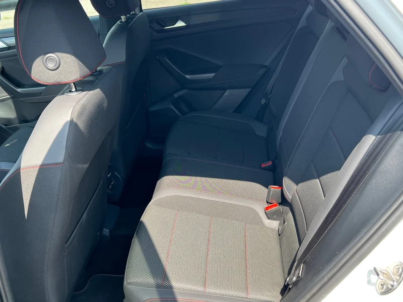 VW T-Roc 1.5/AUTOMATIC , снимка 15 - Автомобили и джипове - 51140879