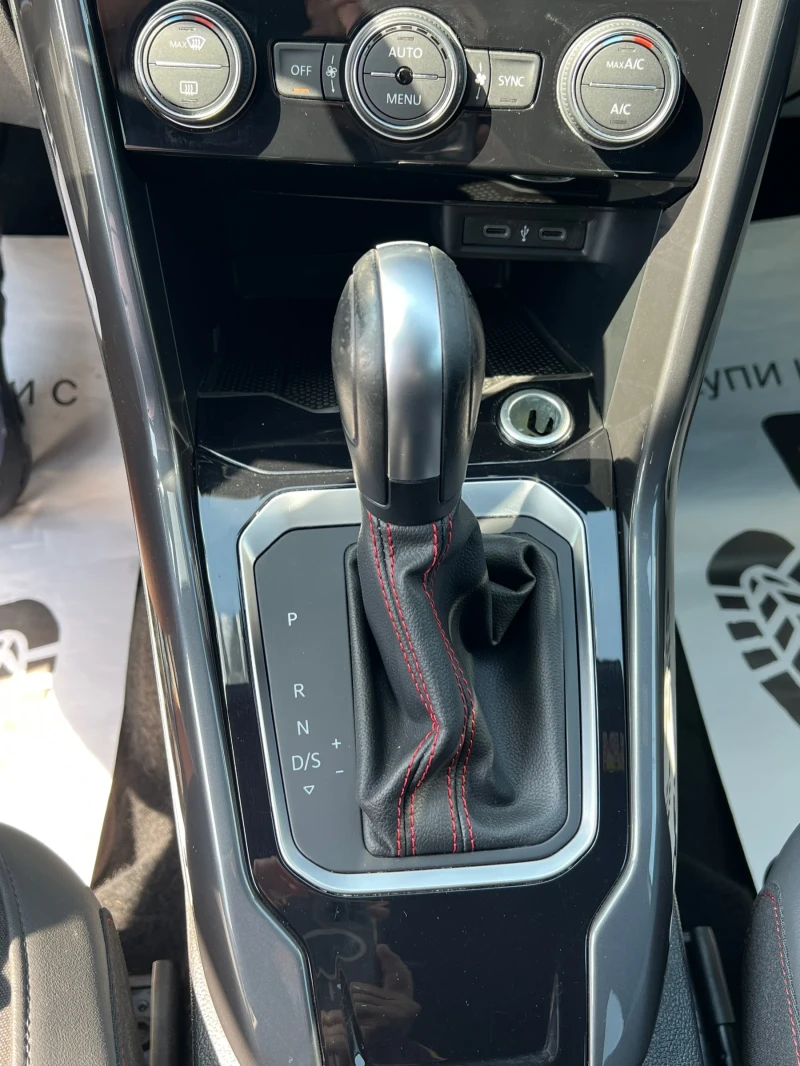 VW T-Roc 1.5/AUTOMATIC , снимка 13 - Автомобили и джипове - 51140879