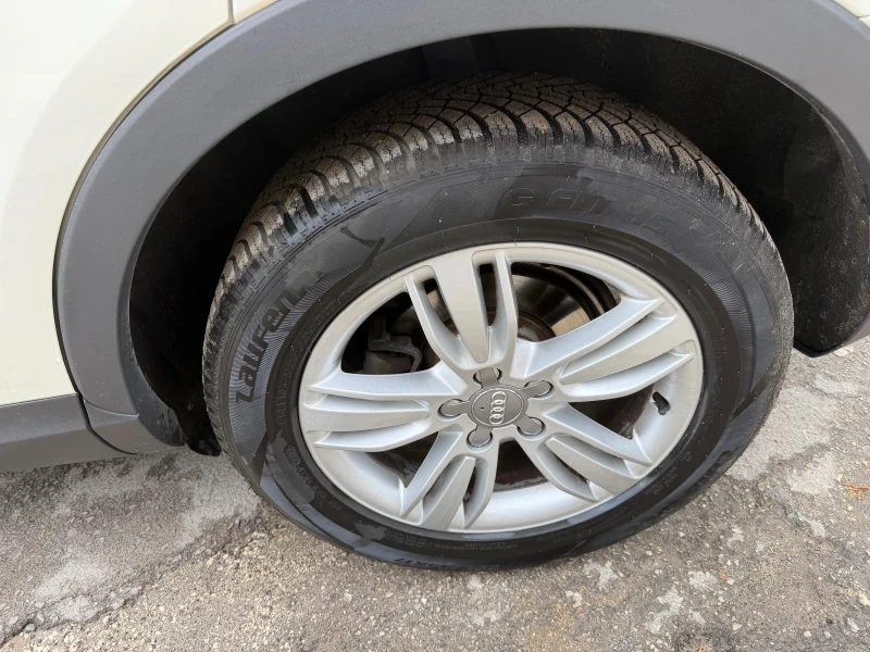 Audi Q3 AUDI Q3 Unikat2.0TDI Quattro-177kcAvtomat, снимка 17 - Автомобили и джипове - 53297515