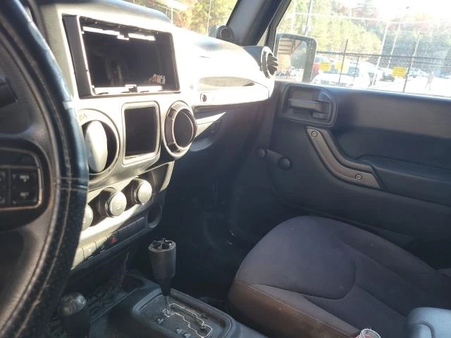 Jeep Wrangler SPORT, снимка 8 - Автомобили и джипове - 48463392