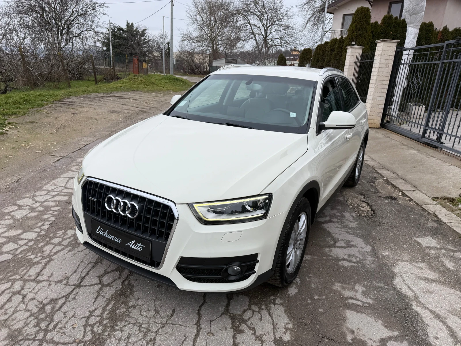 Audi Q3 AUDI Q3 Unikat2.0TDI Quattro-177kcAvtomat - изображение 2