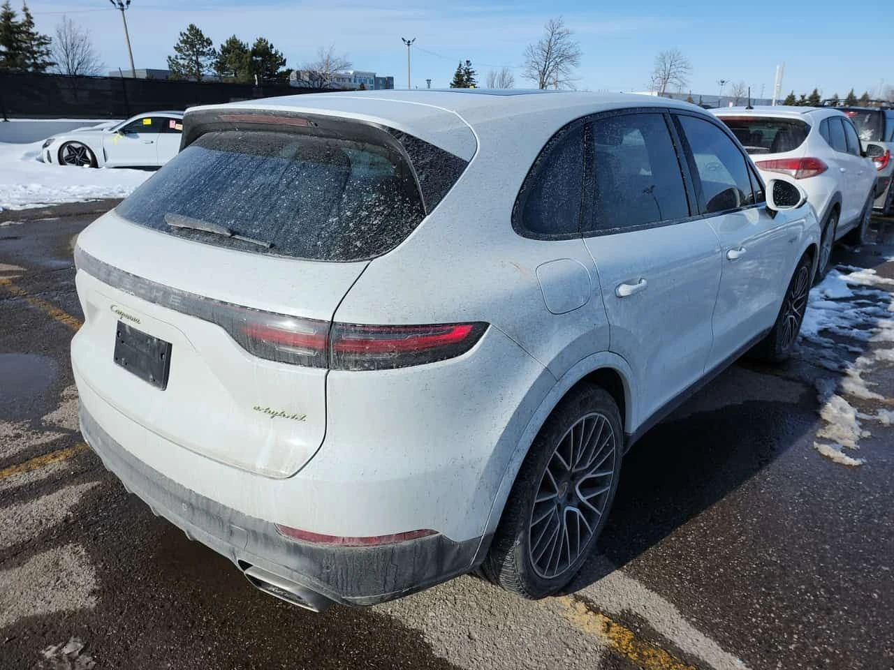 Porsche Cayenne E HYBRID/MATRIX/DISTRONIC/360/BOSE/ОБДУХВАНЕ, снимка 3 - Автомобили и джипове - 53957478