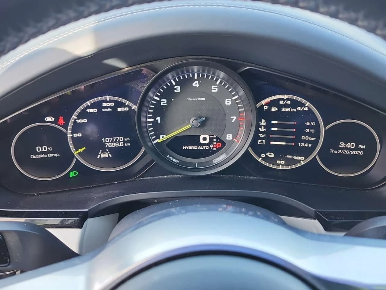 Porsche Cayenne E HYBRID/MATRIX/DISTRONIC/360/BOSE/ОБДУХВАНЕ, снимка 9 - Автомобили и джипове - 53957478