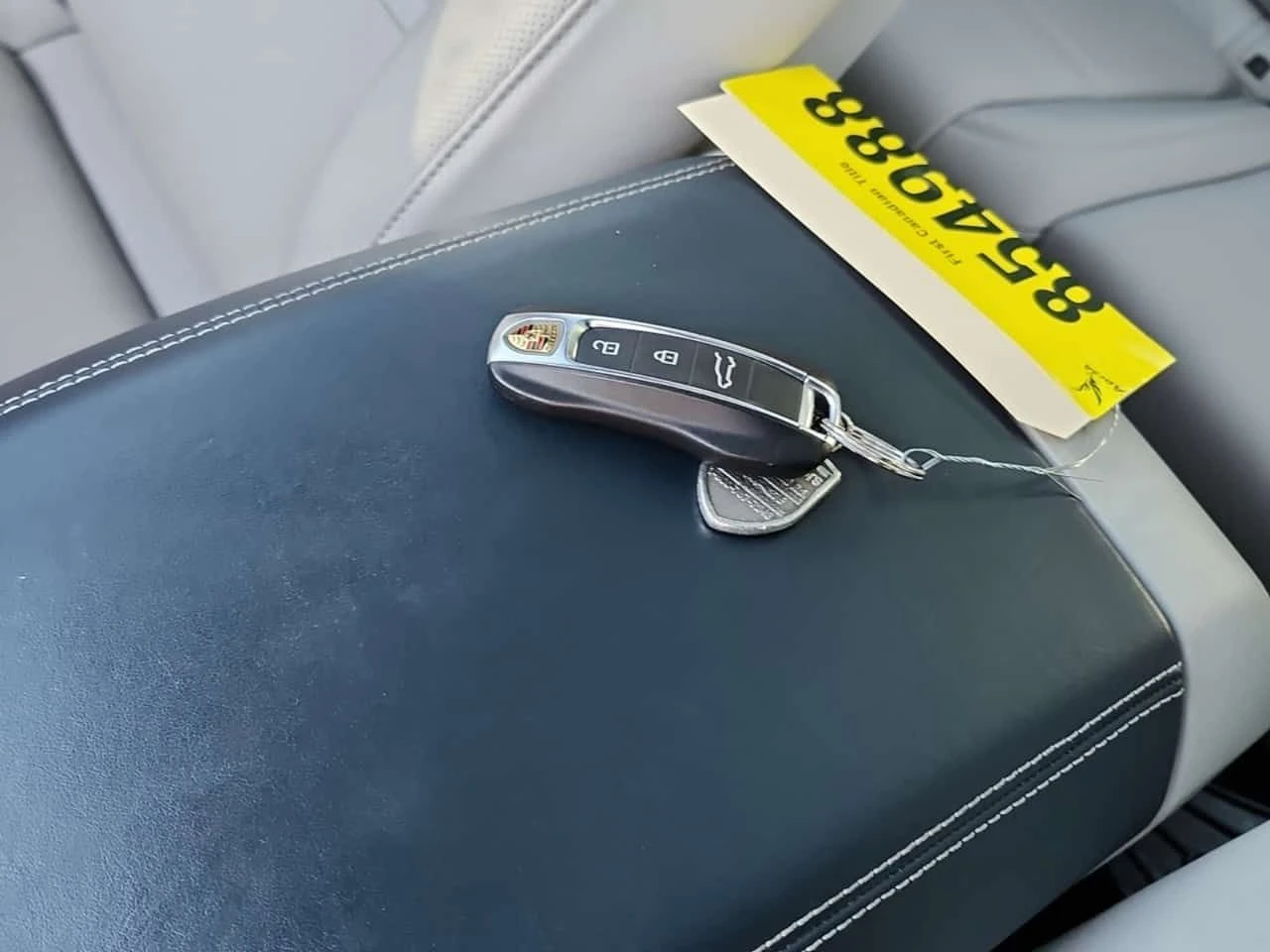 Porsche Cayenne E HYBRID/MATRIX/DISTRONIC/360/BOSE/ОБДУХВАНЕ, снимка 8 - Автомобили и джипове - 53957478