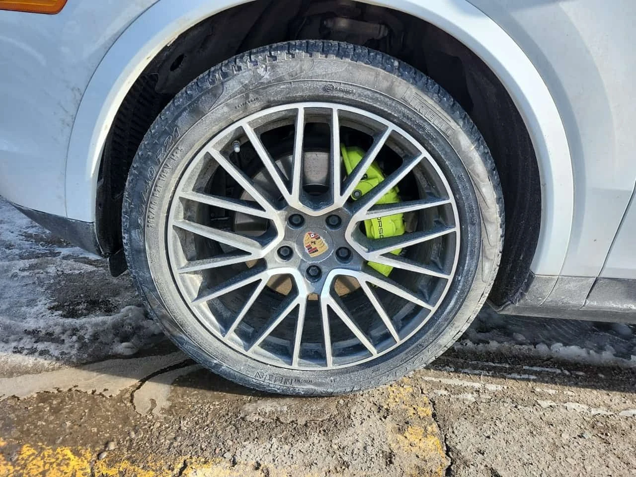 Porsche Cayenne E HYBRID/MATRIX/DISTRONIC/360/BOSE/ОБДУХВАНЕ, снимка 6 - Автомобили и джипове - 53957478