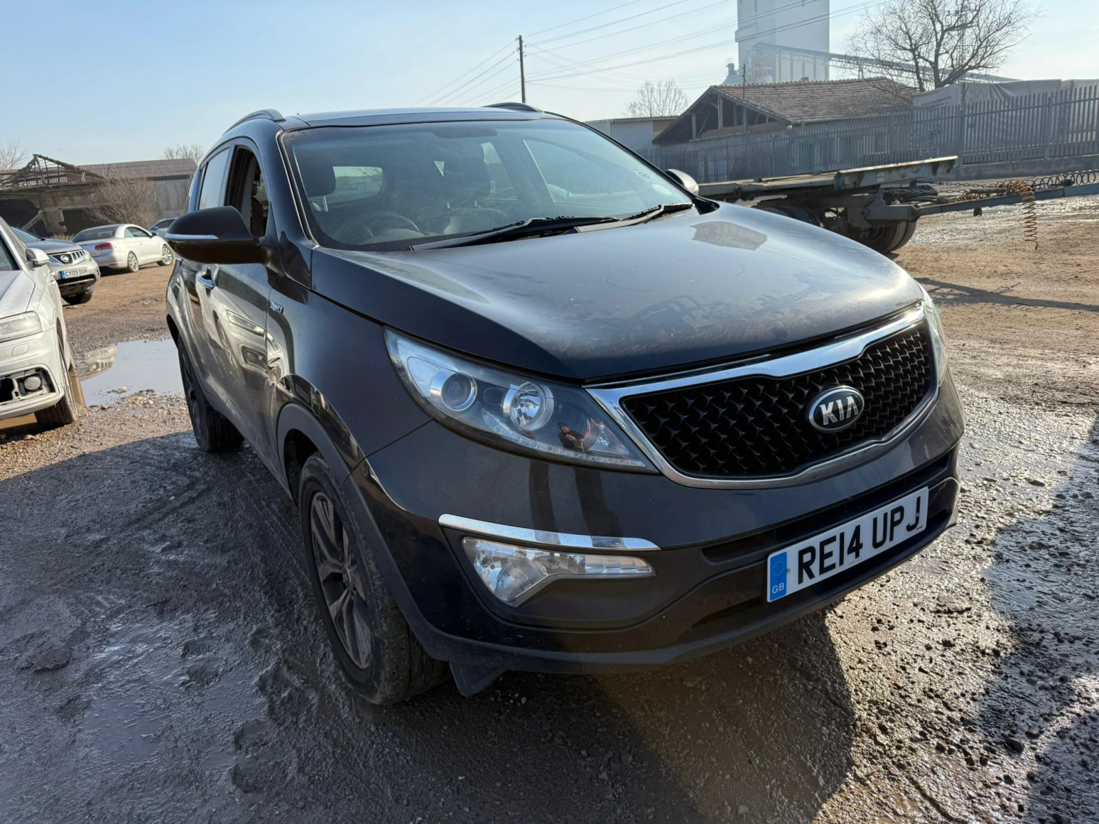 Kia Sportage 2.0d auto, снимка 2 - Автомобили и джипове - 54025364