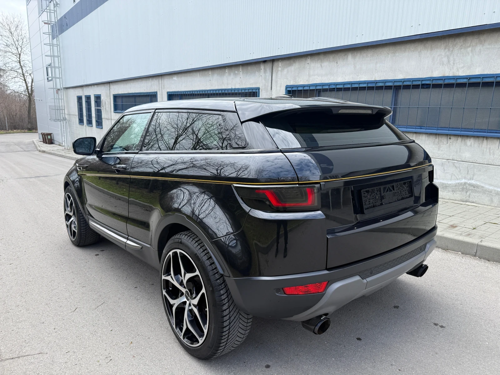 Land Rover Range Rover Evoque 2.2 SD4 Coupe /Dynamic Plus /4x4/ 20 , снимка 6 - Автомобили и джипове - 54059783