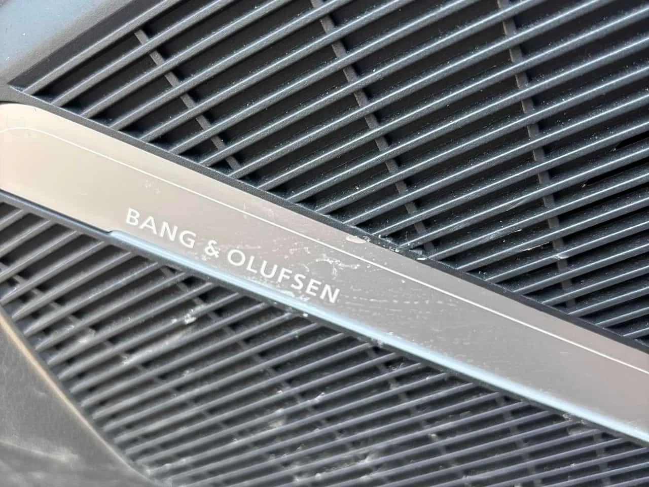 Audi SQ5 * Technik * ДИСТРОНИК* 360 КАМ* ОБДУХВАНЕ* , снимка 10 - Автомобили и джипове - 54339523