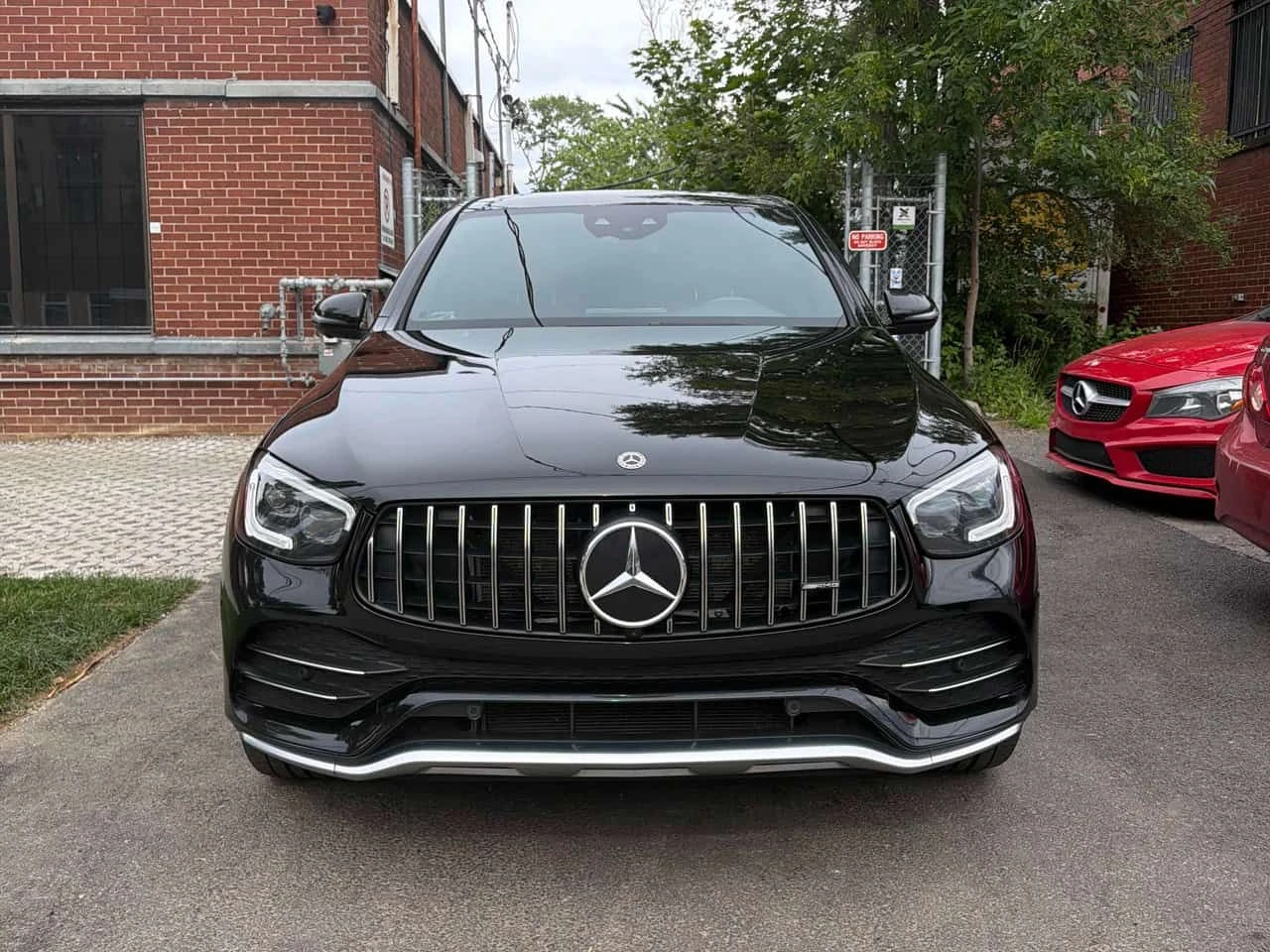 Mercedes-Benz GLC 43 AMG COUPE /BURMESTER/ПАНОРАМА/360/ПОДГРЕВИ, снимка 2 - Автомобили и джипове - 55106028