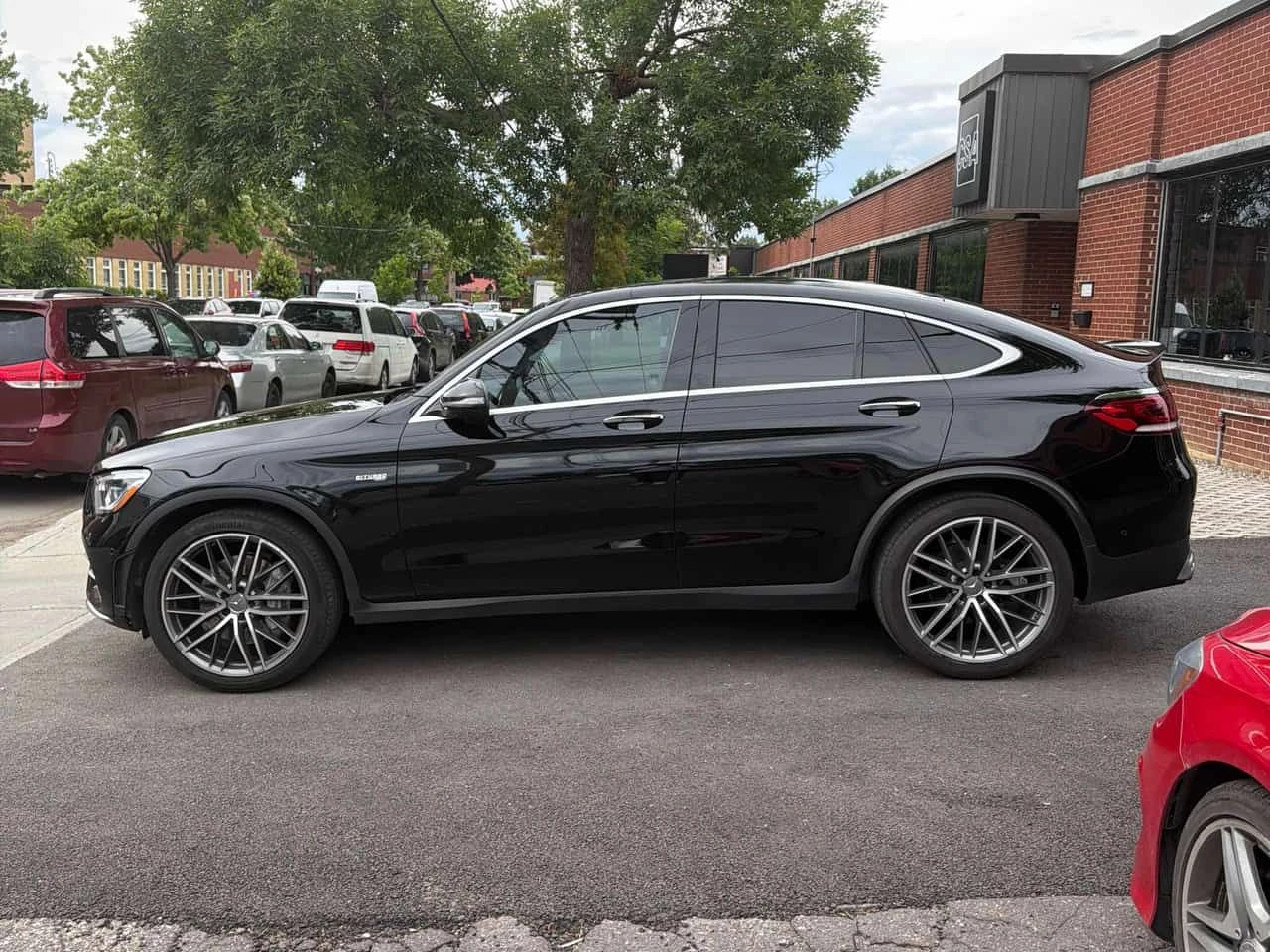 Mercedes-Benz GLC 43 AMG COUPE /BURMESTER/ПАНОРАМА/360/ПОДГРЕВИ, снимка 3 - Автомобили и джипове - 55106028