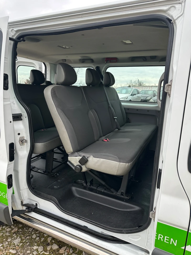 Opel Vivaro Opel vivaro 8+ 1 климатик 2011, снимка 8 - Бусове и автобуси - 53137739