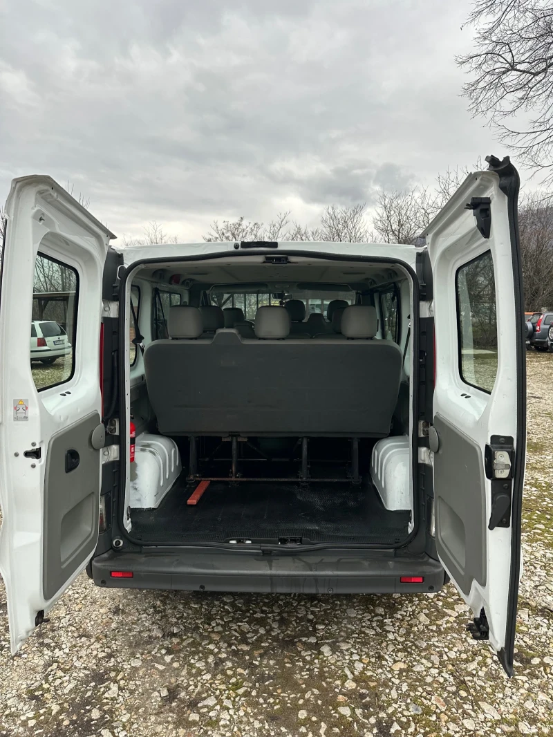 Opel Vivaro Opel vivaro 8+ 1 климатик 2011, снимка 6 - Бусове и автобуси - 53137739