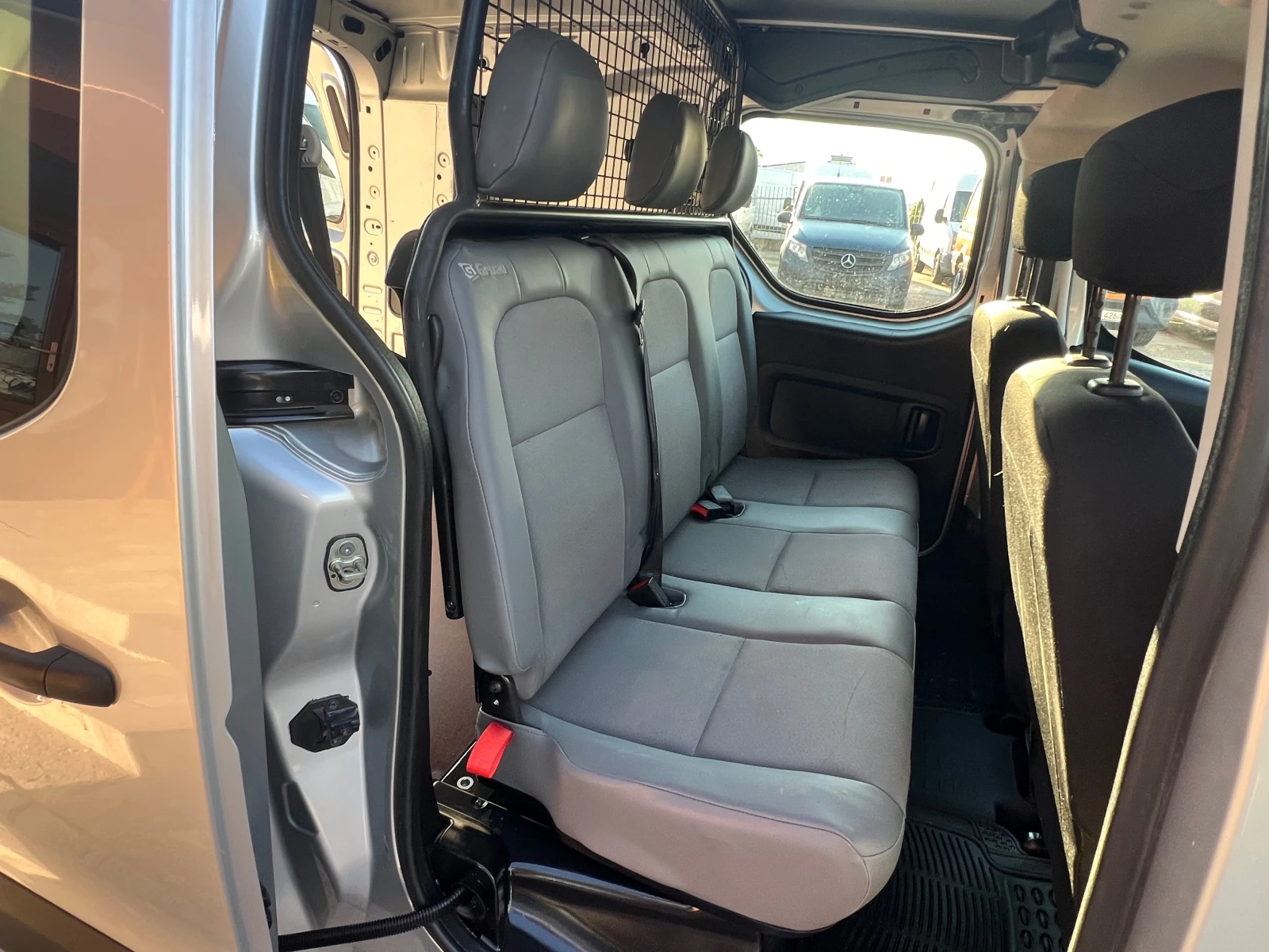 Citroen Berlingo 1.6 HDI 99 KS , ТОВАРОПЪТНИЧЕСКИ , EURO 6 , КЛИМА  - изображение 8