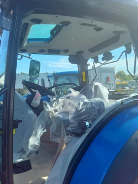 Трактор New Holland T5.100 S, снимка 5