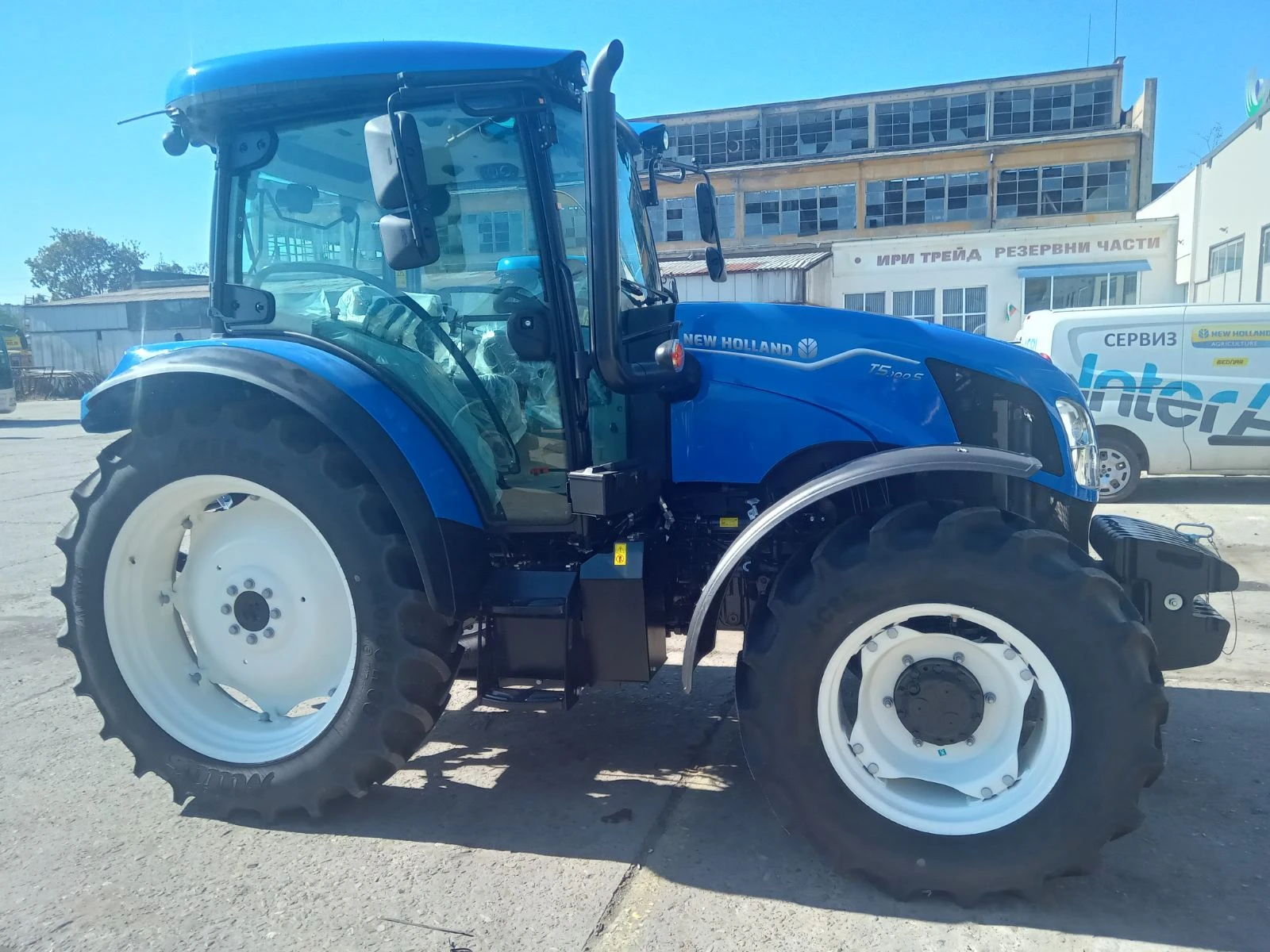 Трактор New Holland T5.100 S - изображение 2