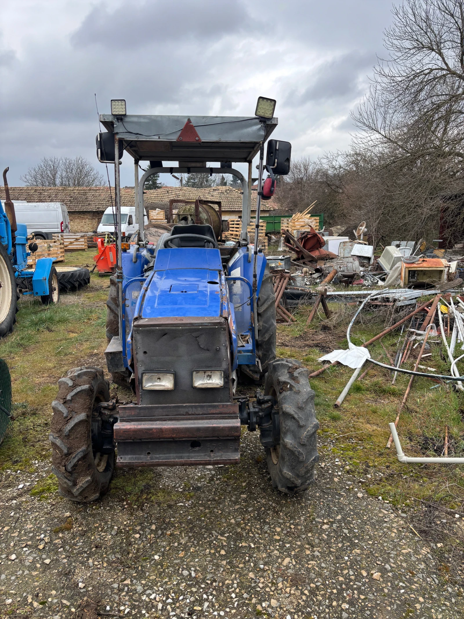 Трактор ISEKI TK33, снимка 2 - Селскостопанска техника - 53951037