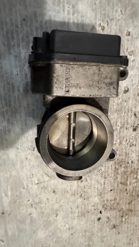 Дроселова Клапа за Renault Kangoo - 408239822001 / 8200063652 / 8200123061, снимка 2 - Части - 52930669