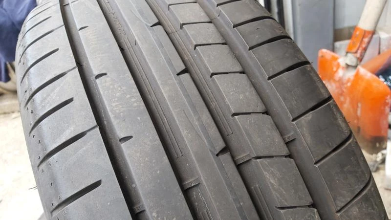 Гуми Летни 225/40R18, снимка 2 - Гуми и джанти - 28767765