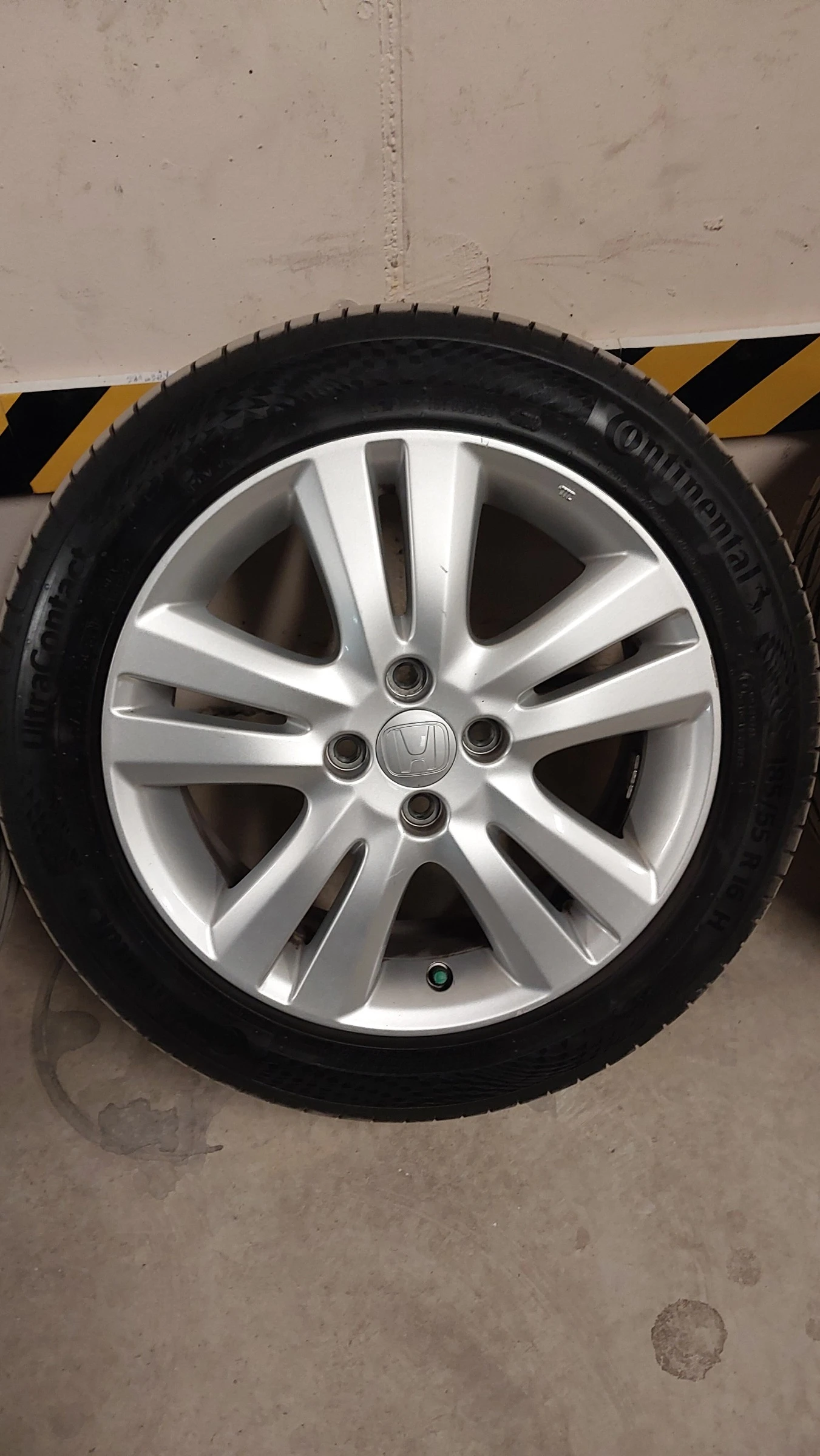 ���� � ������ 185/55R16 �� Honda Jazz | Mobile.bg � ����������� 4