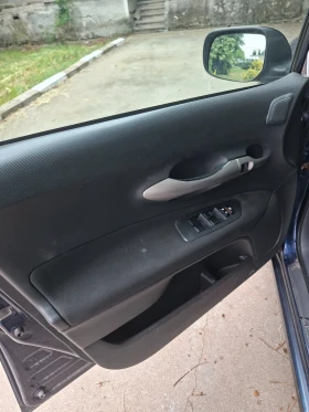 Toyota Auris 1, 4i ; 93к.с , снимка 11