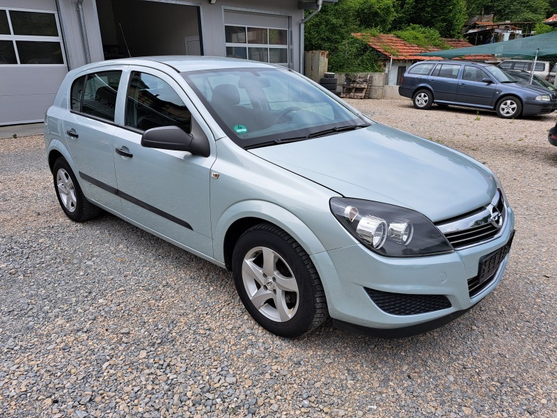 Opel Astra 1.4i* КЛИМА* FACE* ГЕРМАНИЯ, снимка 4 - Автомобили и джипове - 40994096