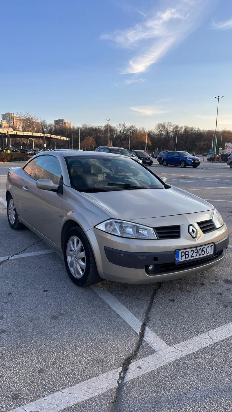 Renault Megane 2, 0i Газ, снимка 6 - Автомобили и джипове - 49213948